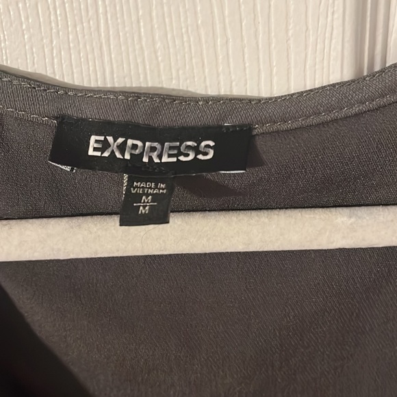 Like new Express Romper Army Green - Picture 2 of 5
